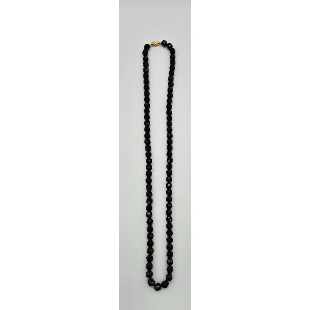 Vintage‎ JETS Faceted Black Beaded Necklace Barrel Clasp Graduated Strand